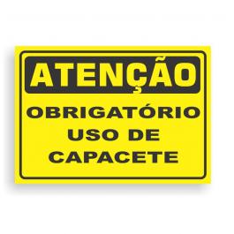 Placa de ATENÇÃO - OBRIGATÓRIO USO DE CAPACETE PVC 2mm Retangular 25cm x 18cm / 35cm x 25cm / 50cm x 35cm 4x0 - colorido frente Impressão digital 4 furos ou fita dupla face verniz de proteção