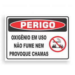 Placa de PERIGO - OXIGÊNIO EM USO NÃO FUME NEM PROVOQUE CHAMAS PVC 2mm Retangular 25cm x 18cm / 35cm x 25cm / 50cm x 35cm 4x0 - colorido frente Impressão digital 4 furos ou fita dupla face verniz de proteção